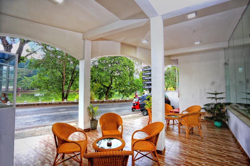 Citrus Cafe Inn Kandy Dış mekan fotoğraf